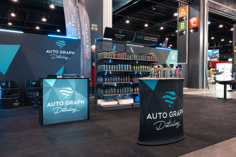 Samochód sportowy 2